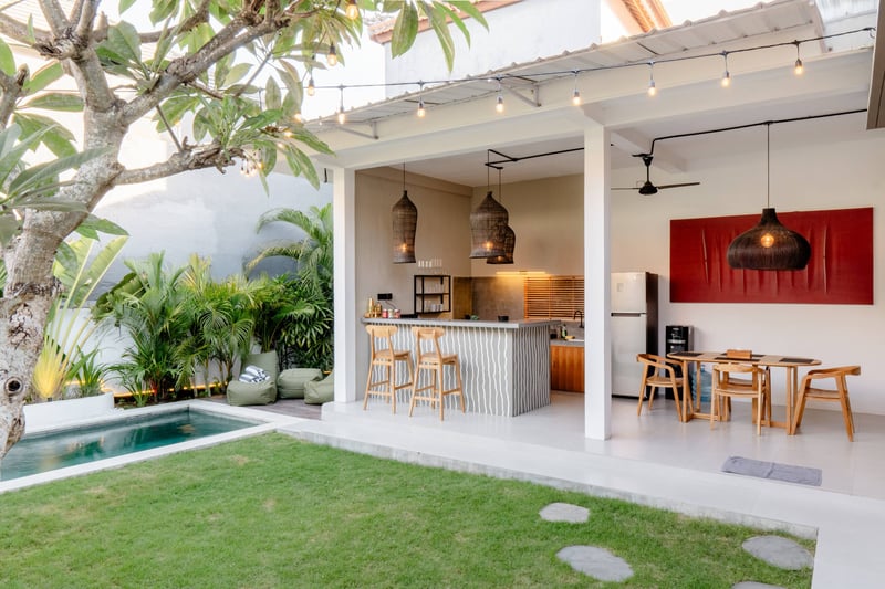 Muscle beach villa 1