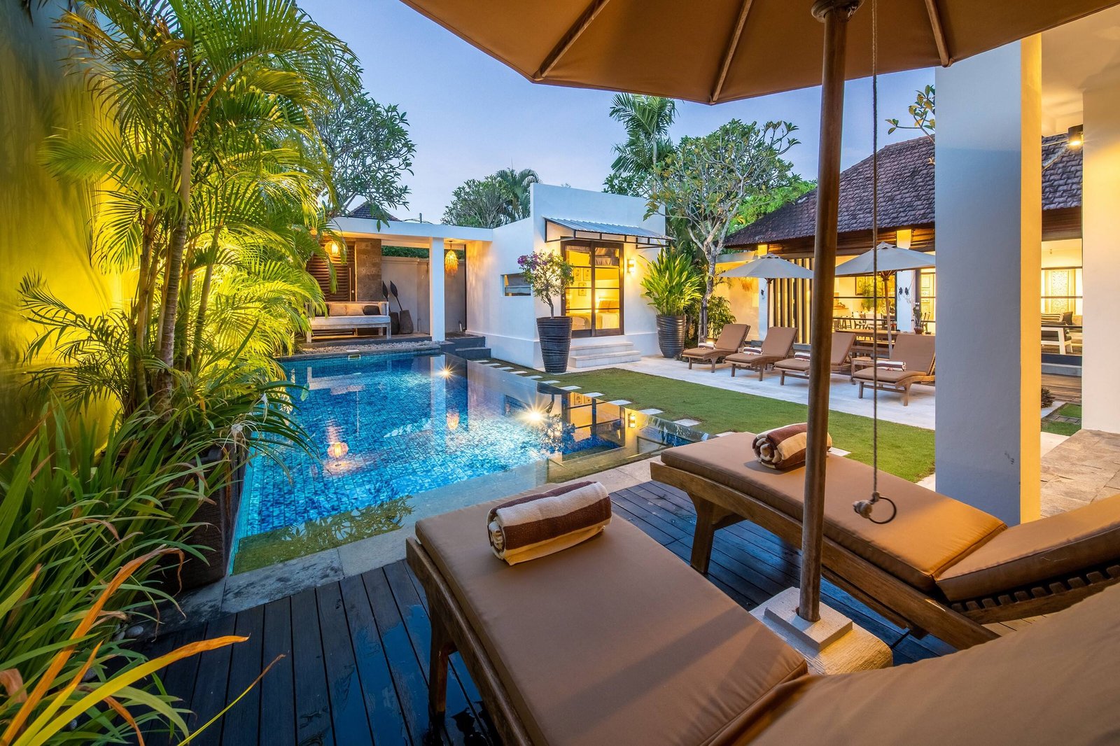Lotus Luxury Villa Four Bedroom with Pool — photo 2