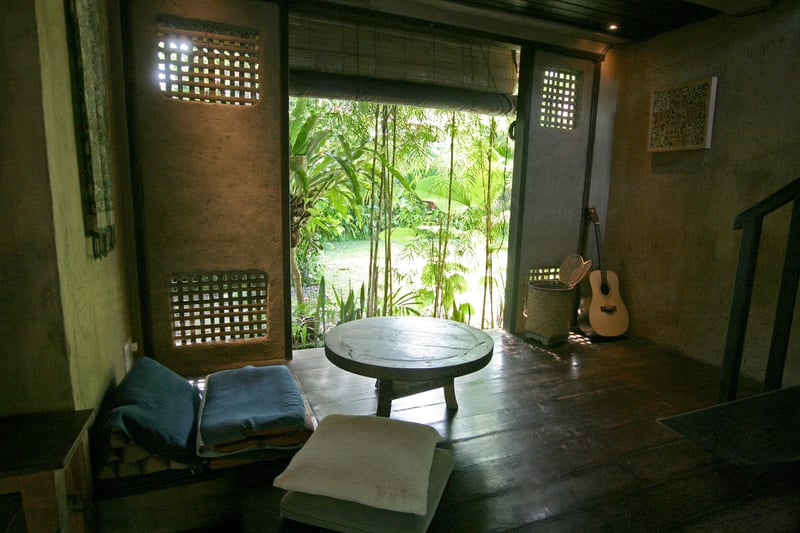 Noka House: Wabi-sabi Artist Eco Villa in Ubud 18