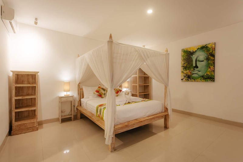 Villa Sri Seminyak - 3 Bedroom Stylish Pool Villa! 33