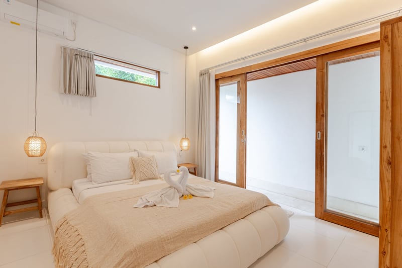 Chic 3BR Pool Villa • Canggu • Walk to Reload Gym 37