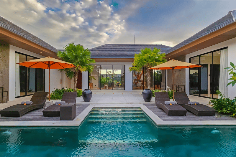 Lavatera Villa 40