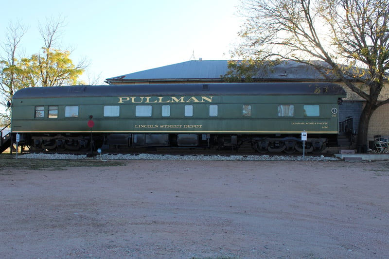 Pullman Train Car — photo 3