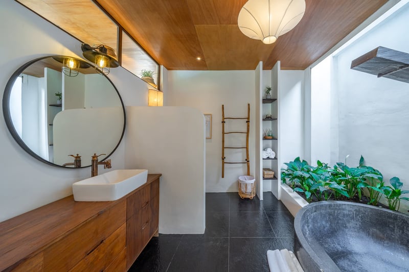 Yuka : Tropical Sunset Escape – 3BR Canggu Villa 25