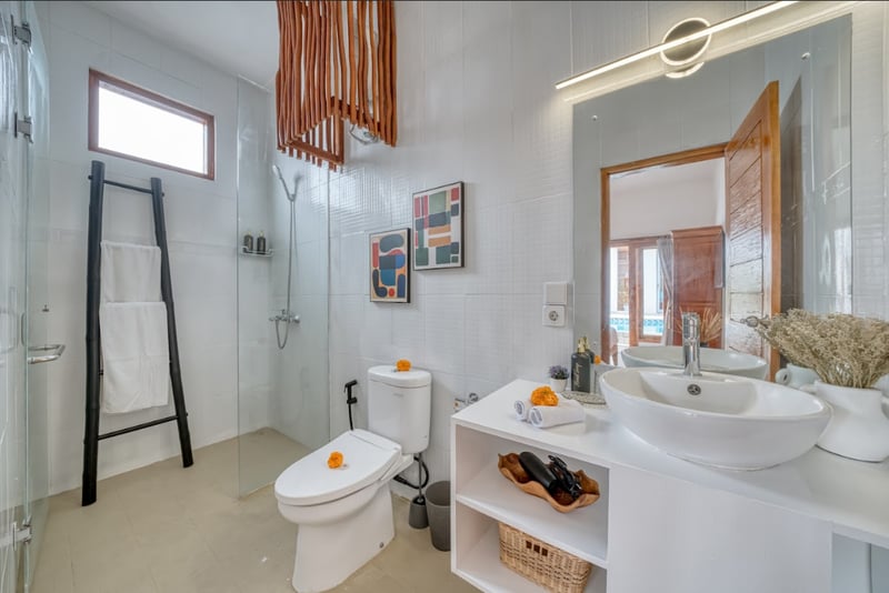 Holy's Villa 21