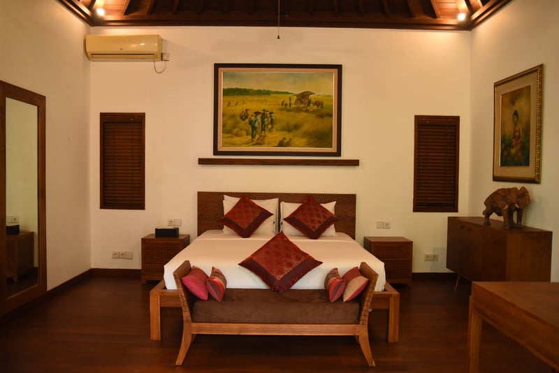 Walks to the beach - Villa with Gazebo 26