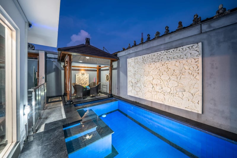 3 Bedroom Private Pool Villa in Kuta! 1