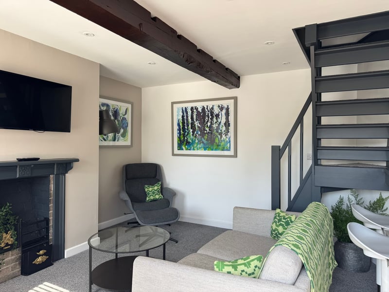 12 Crickhowell Cottages, Town Centre Location 12