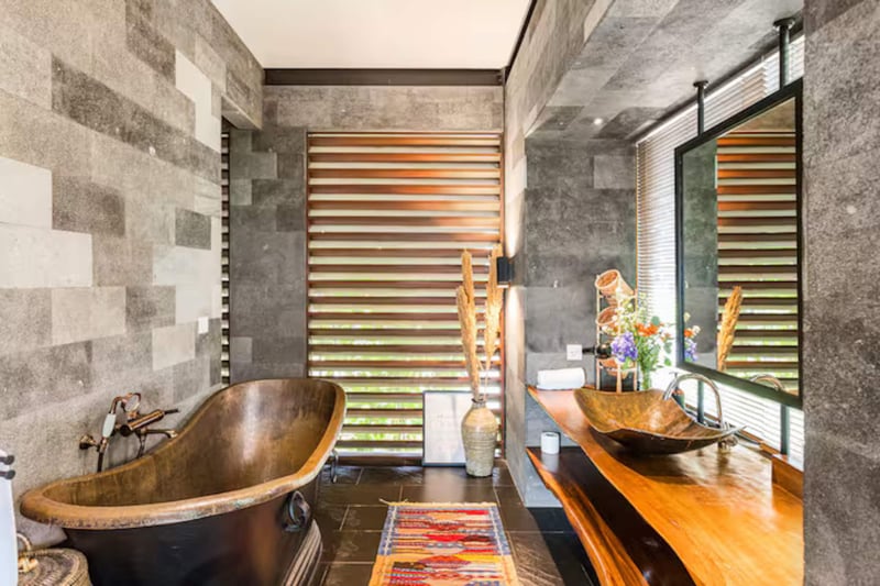 Modern 3BR Ubud Villa • Private Pool • Nature View 7
