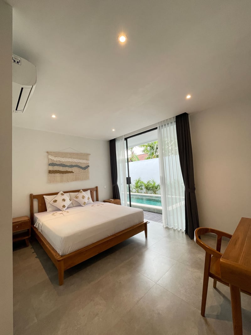 Sunflower Bali Villa 3BR Legian Double Six Beach 20