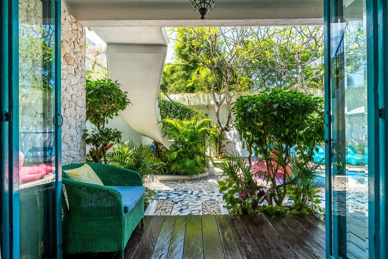 Villa Tyche Luxury 4BR Walk to beach & eat street 24