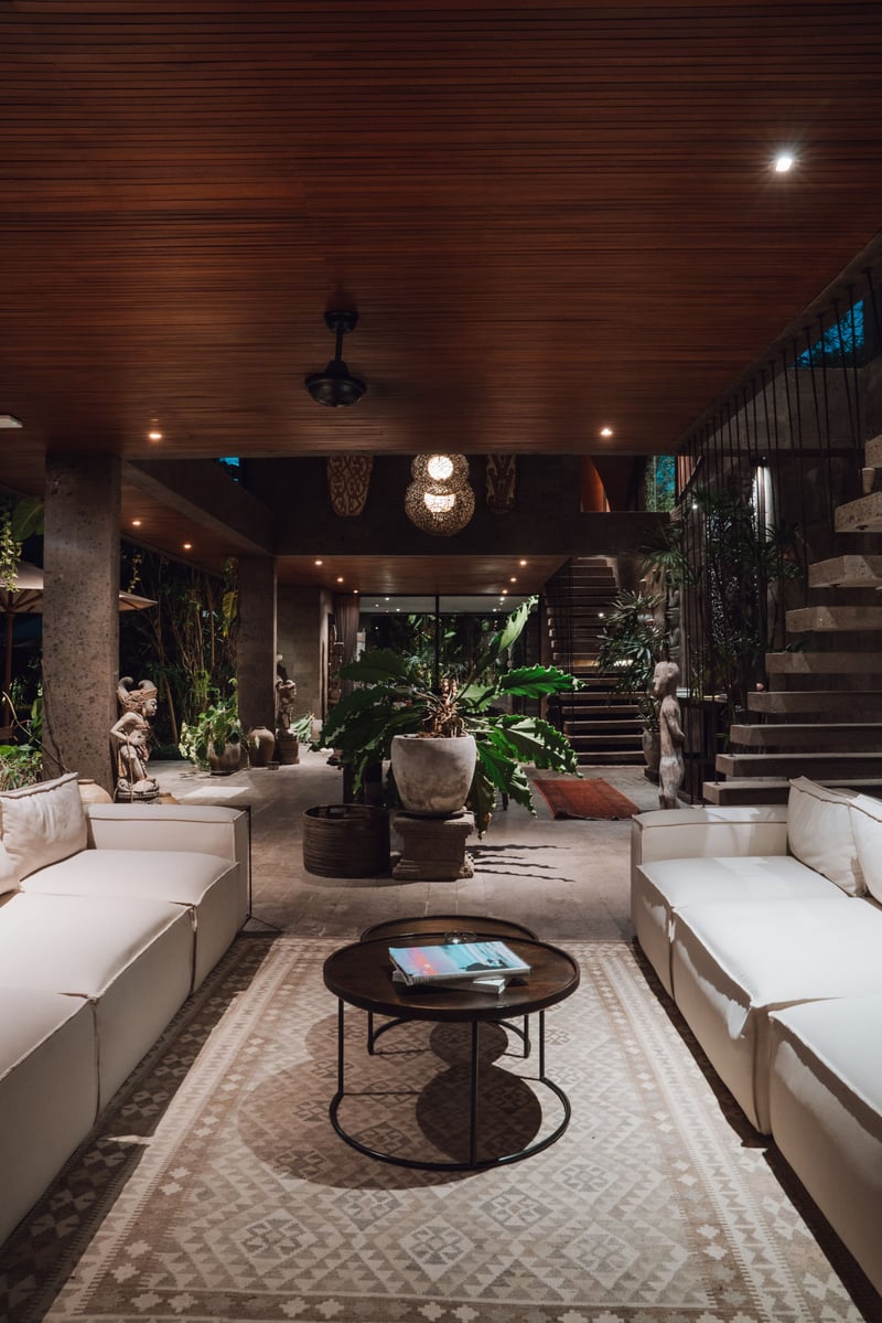 ALPHA HOUSE– Design villa w full concierge service 8