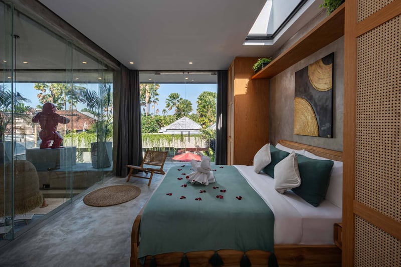Artistic 4BD Villa with Private Pool & Jungle Vibe 36