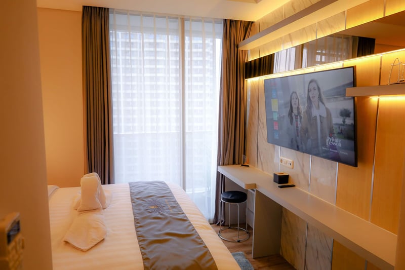 Modern Studio Taman Anggrek Residences Tower F 9