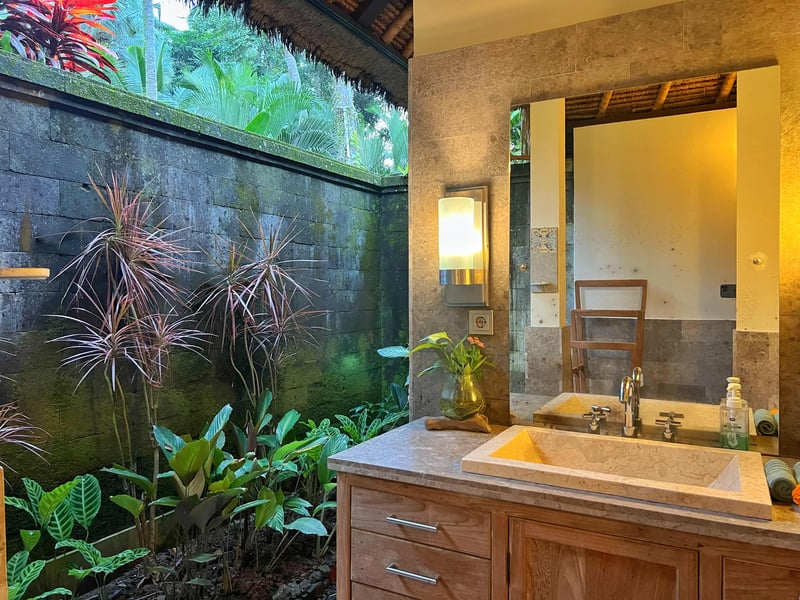 Balinese Antiques 2BR Villa 15 Mins to Ubud Centre 20