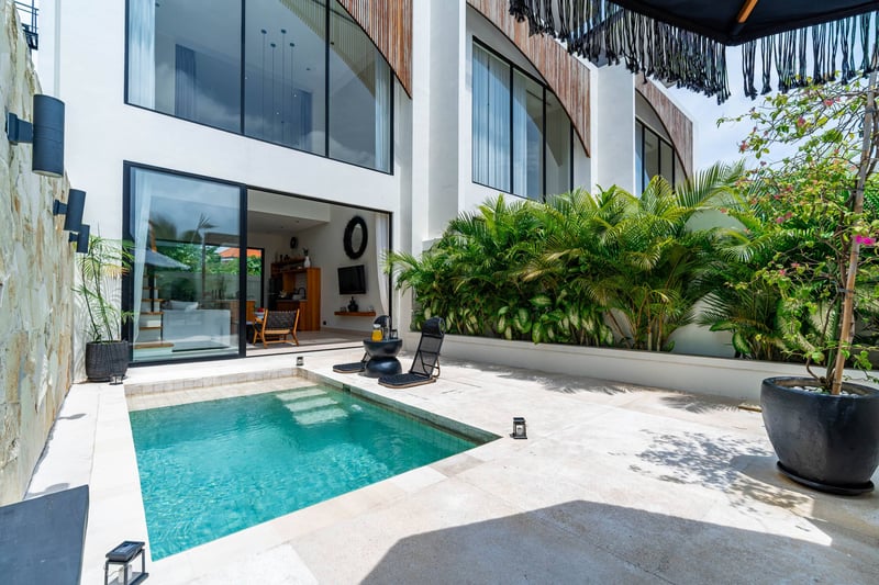 Private Pool 1BR Villa•8 min Ride BatuBolong Beach — photo 5