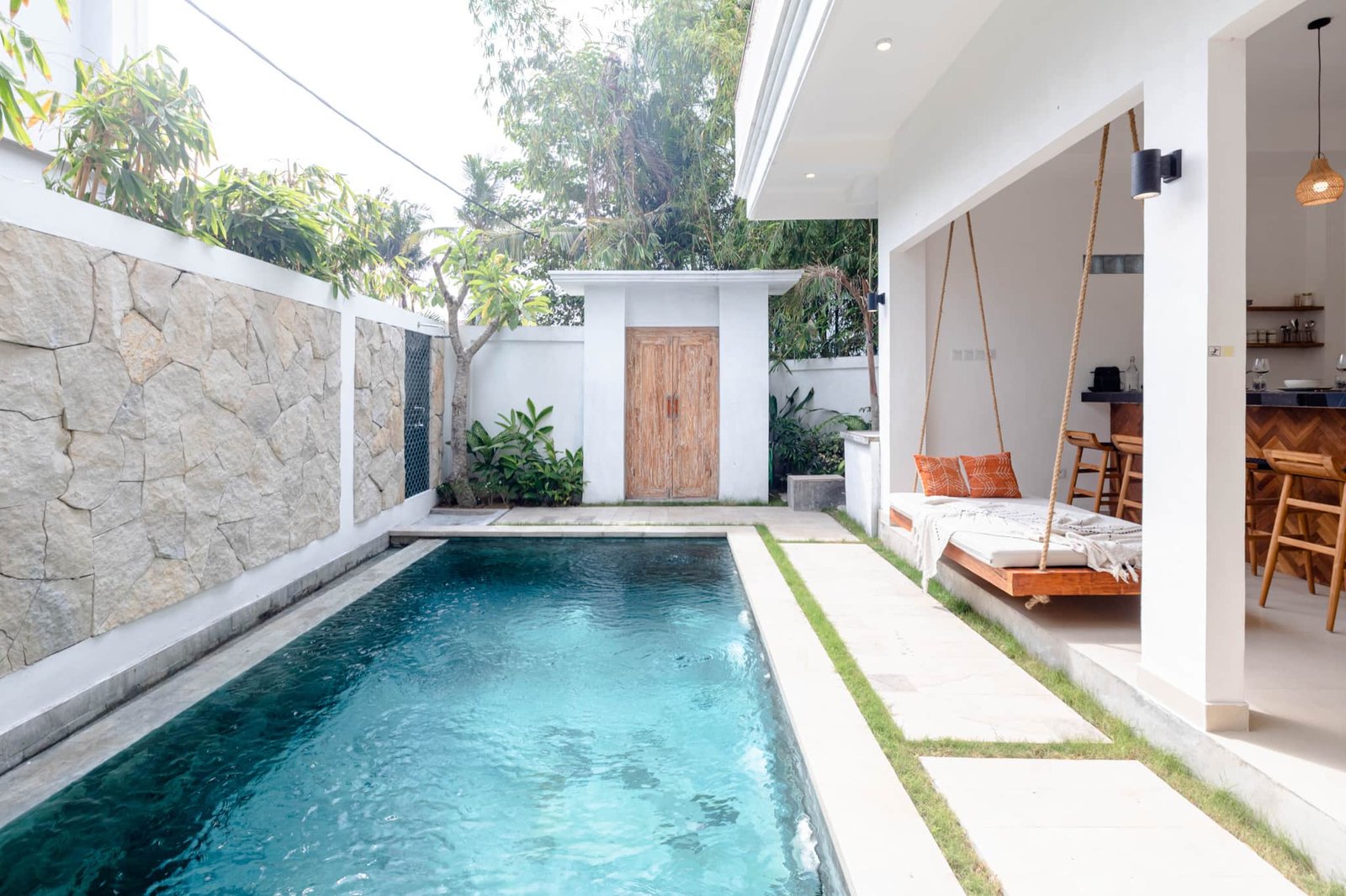 6-person  Boho Villa Canggu Perenenam, Rooftop cinema, pool — photo 2
