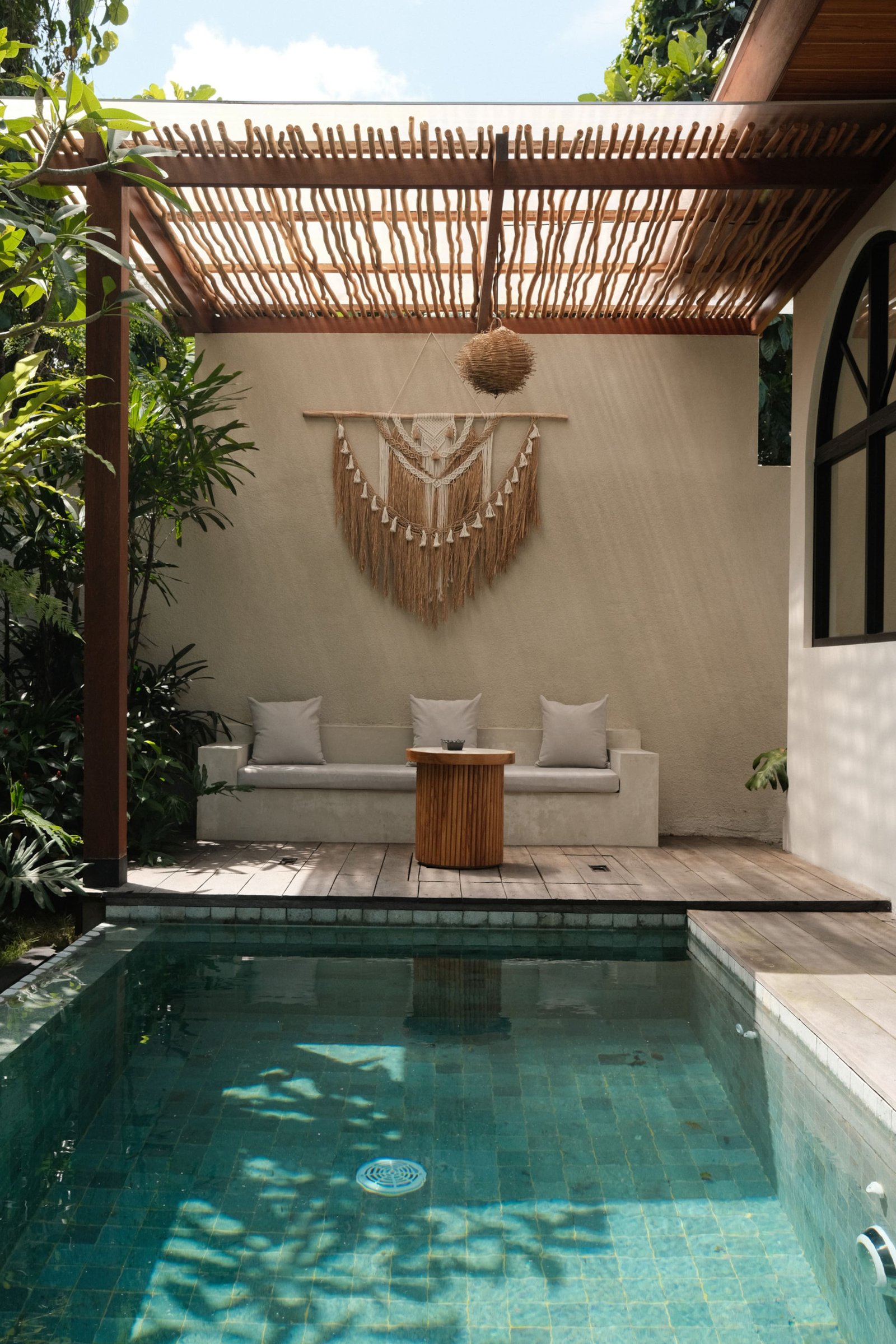 Romansa villa, a calm and tropical pool villa — photo 2