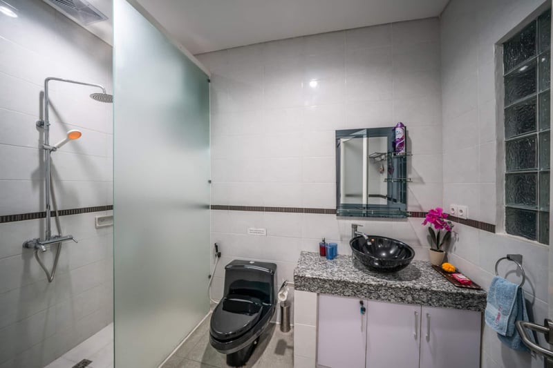 3 Bedroom Private Pool Villa in Kuta! 28