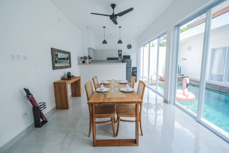 Seminyak - Villa Akmali 2BR w/Pool 5mins to Beach 15