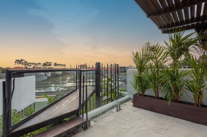 Lux 3BR Rooftop BBQ |near FINNS Atlas | Berawa 30