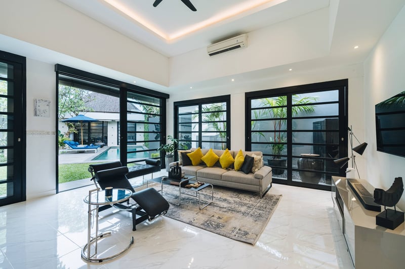 Modern 2BR Pool Villa in Umalas•Billiard•Long Pool — photo 3