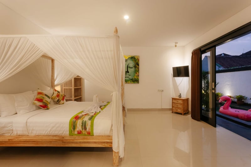 Villa Sri Seminyak - 3 Bedroom Stylish Pool Villa! 34
