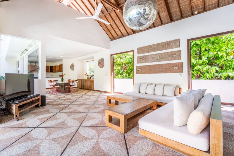 3 Bedroom Villa + Gym in Central Seminyak/Kuta — photo 3