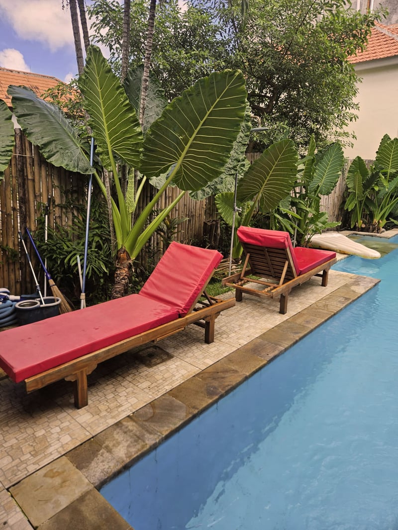Large Deluxe room pool side 12