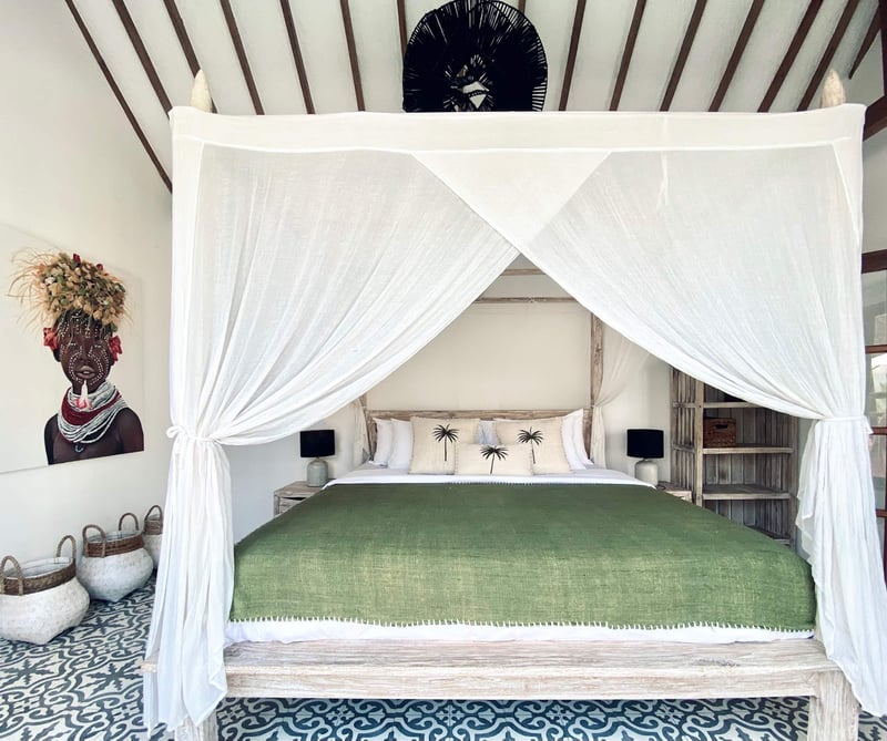 Brand New Private 3 BR Villa Sabarraca, Seminyak 12