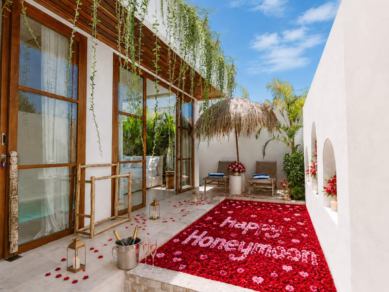 Cozy Romantic Villa | Pool, Beach & Workspace — photo 4