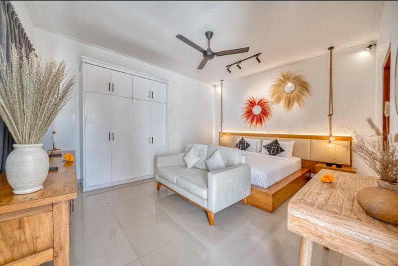 Holy's Villa 13