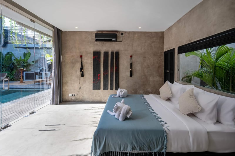Artistic 4BD Villa with Private Pool & Jungle Vibe 35