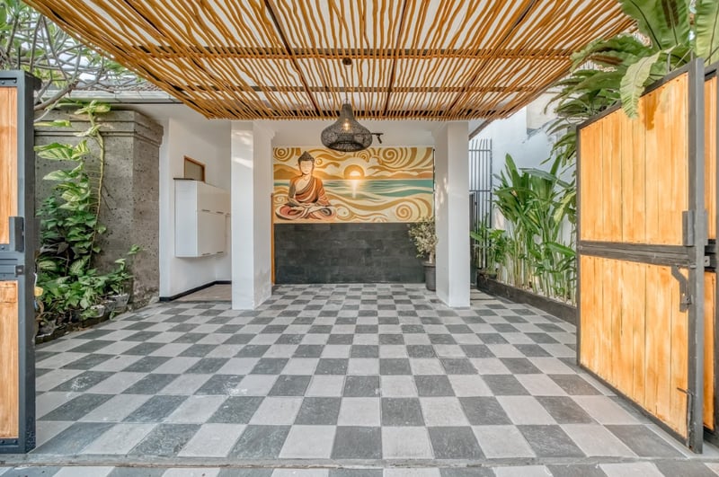 Holy's Villa 33