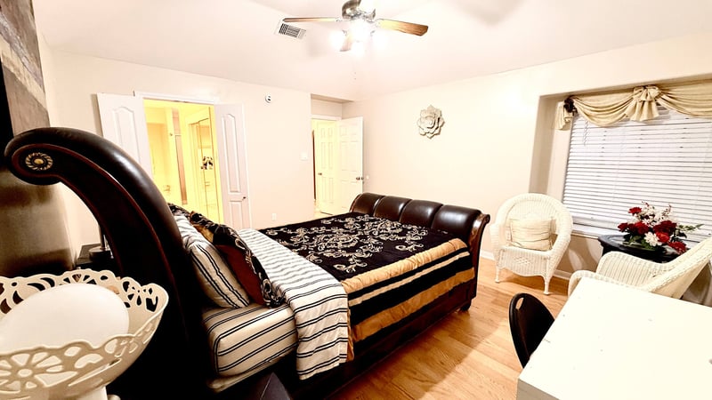 Pasadena Home Near Hospitals/Industry/ Shopping 11