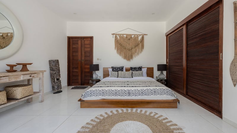 XL Tropical Estate • 4BR • Quiet • Next to POI 26