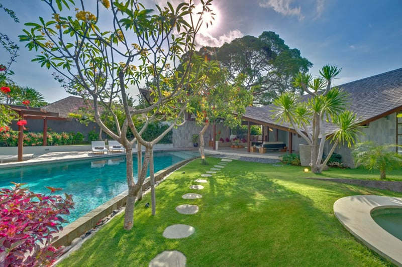 3BR Private Pool The Layar Designer Villas & Spa 7