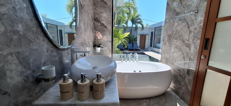 Prani Tiga, 2 Bedroom Villa In Central Seminyak 16