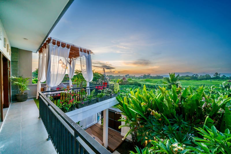 Villa Chelsea - Canggu Lux Pool Villa & Rice Views 12