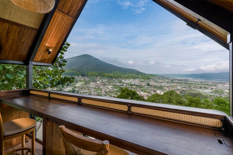 Cabin in the Clouds nestled in Bali's Mountains 30