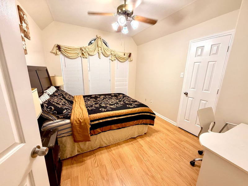 Pasadena Home Near Hospitals/Industry/ Shopping 15