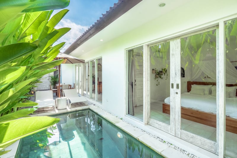 Stylish 1BR pool villa close to beach with office 8