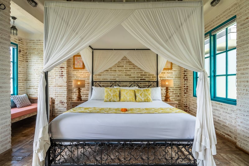 Villa Tyche Luxury 4BR Walk to beach & eat street 34