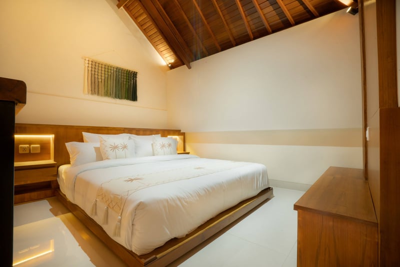 Suite room sleepwell seminyak -seminyak center 8