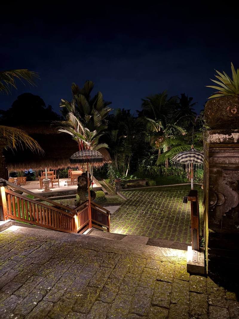 Romantic Ubud Getaway | 1BR Pool & Rice Field View — photo 2