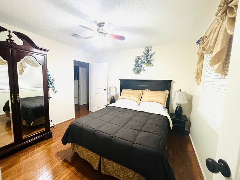 Cozy Garden Stay in Pasadena | Centrally Located 6