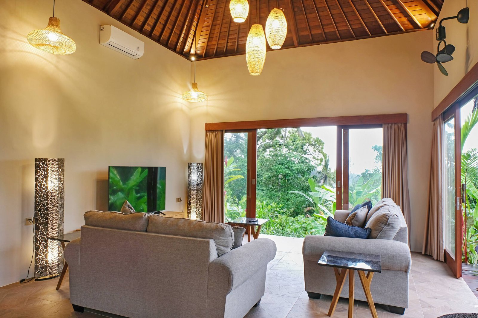 Villa Atik, Spacious Jungle Villa — photo 2