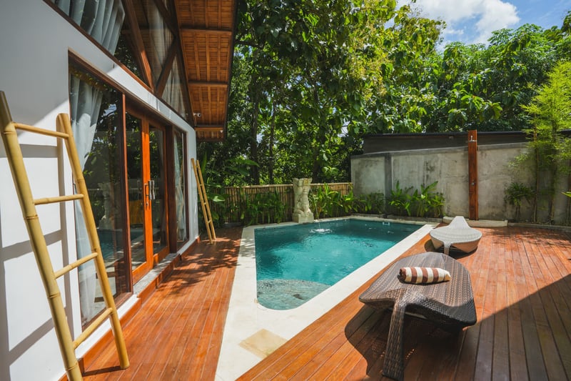Cozy stay by the forest's edge 10