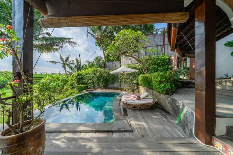 Yuka : Tropical Sunset Escape – 3BR Canggu Villa 36