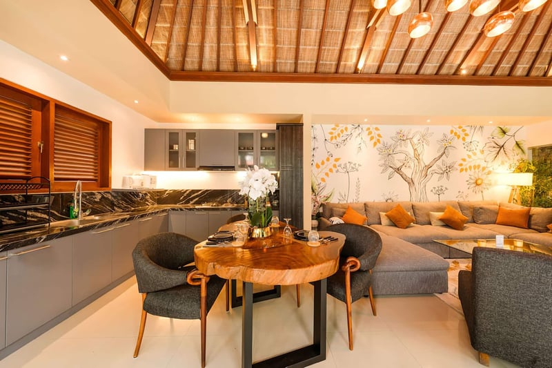 Ultra Deluxe Spa Villa, 5 min Beach, Seminyak 19